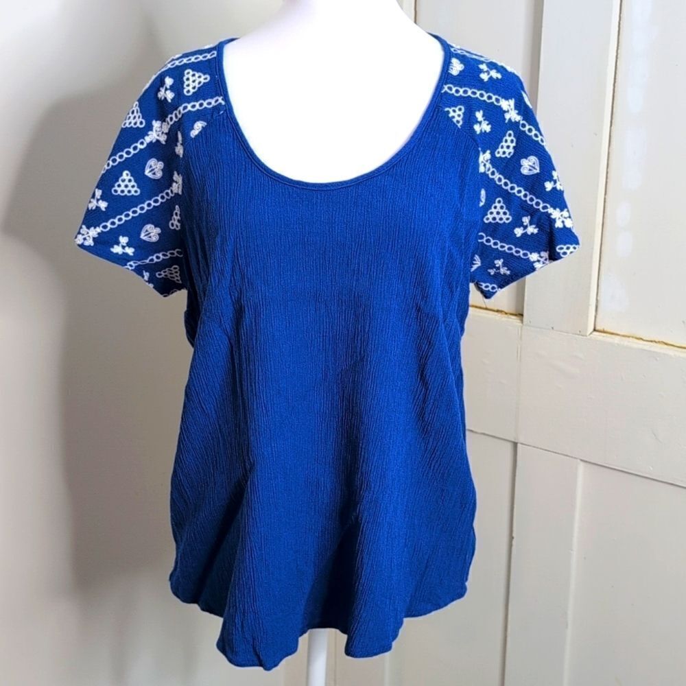 Torrid 2/18-20/2X Blue Crinkle Gauze Flutter Sleeve Blouse